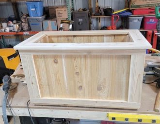 (image for) Framed Planter 1
