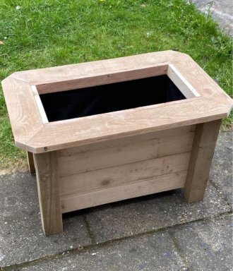 (image for) Framed Planter 3