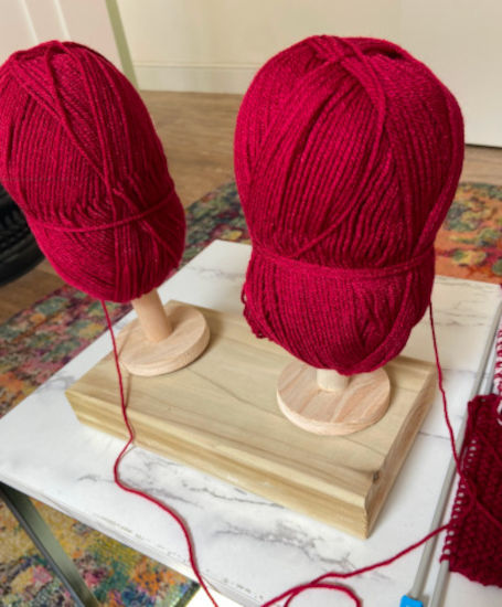 (image for) Wool Ball Holder