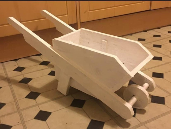 (image for) Barrow Planter 3