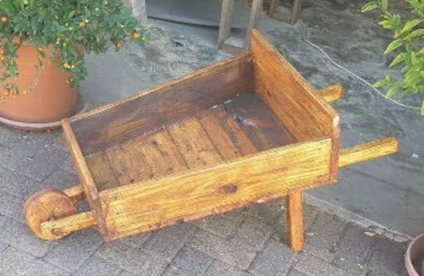 (image for) Barrow Planter 5