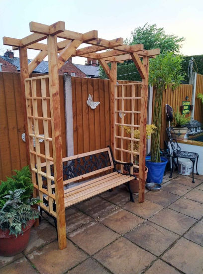 (image for) Bench Pergola